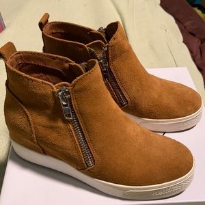 Tan Wedged Booties by Steve Madden Brand. EUC!